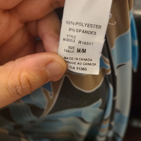 3/$35. Initiatives Tank Top. Good condition. - Picture 2 of 7